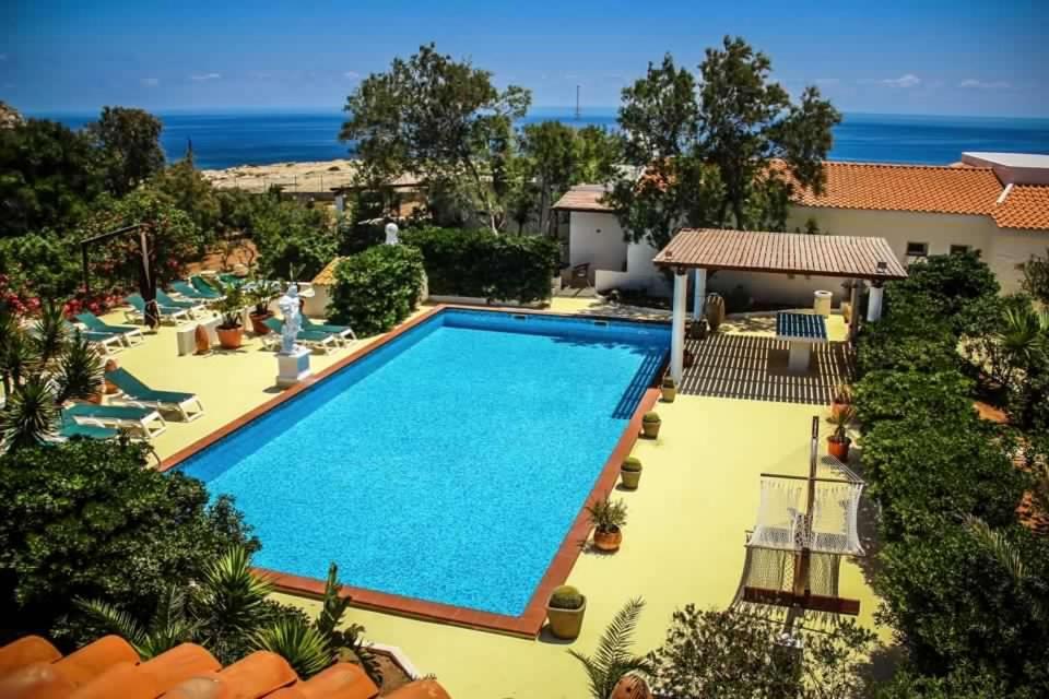 Oasi Di Casablanca Hotel ลัมเปดูซา ภายนอก รูปภาพ