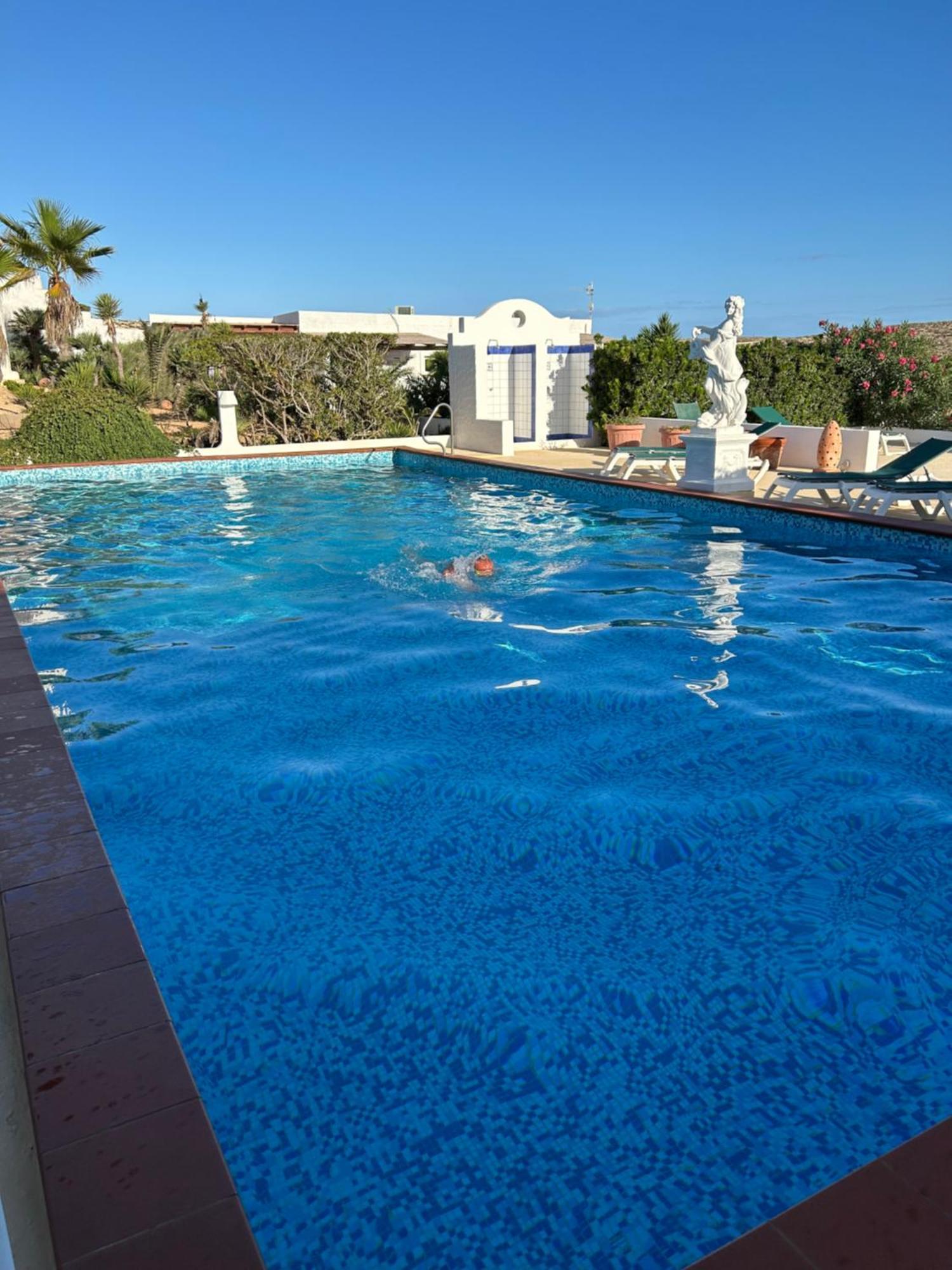 Oasi Di Casablanca Hotel ลัมเปดูซา ภายนอก รูปภาพ