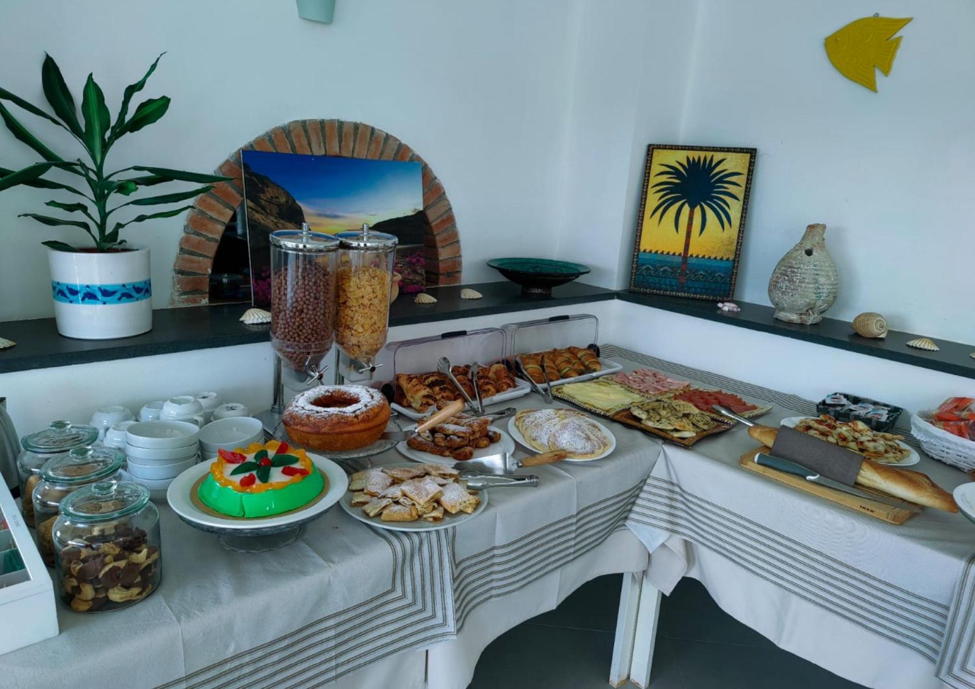 Oasi Di Casablanca Hotel ลัมเปดูซา ภายนอก รูปภาพ