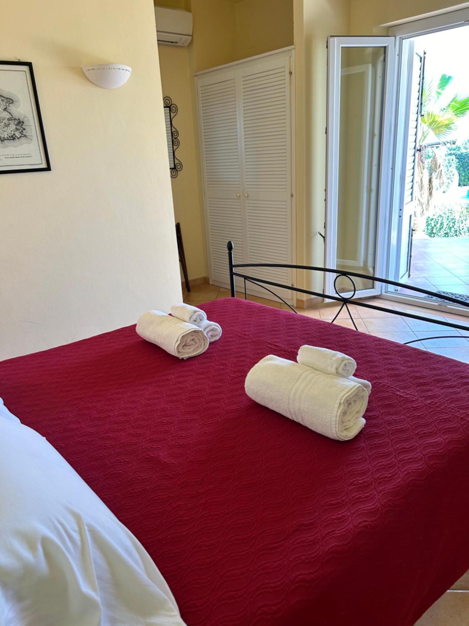 Oasi Di Casablanca Hotel ลัมเปดูซา ภายนอก รูปภาพ
