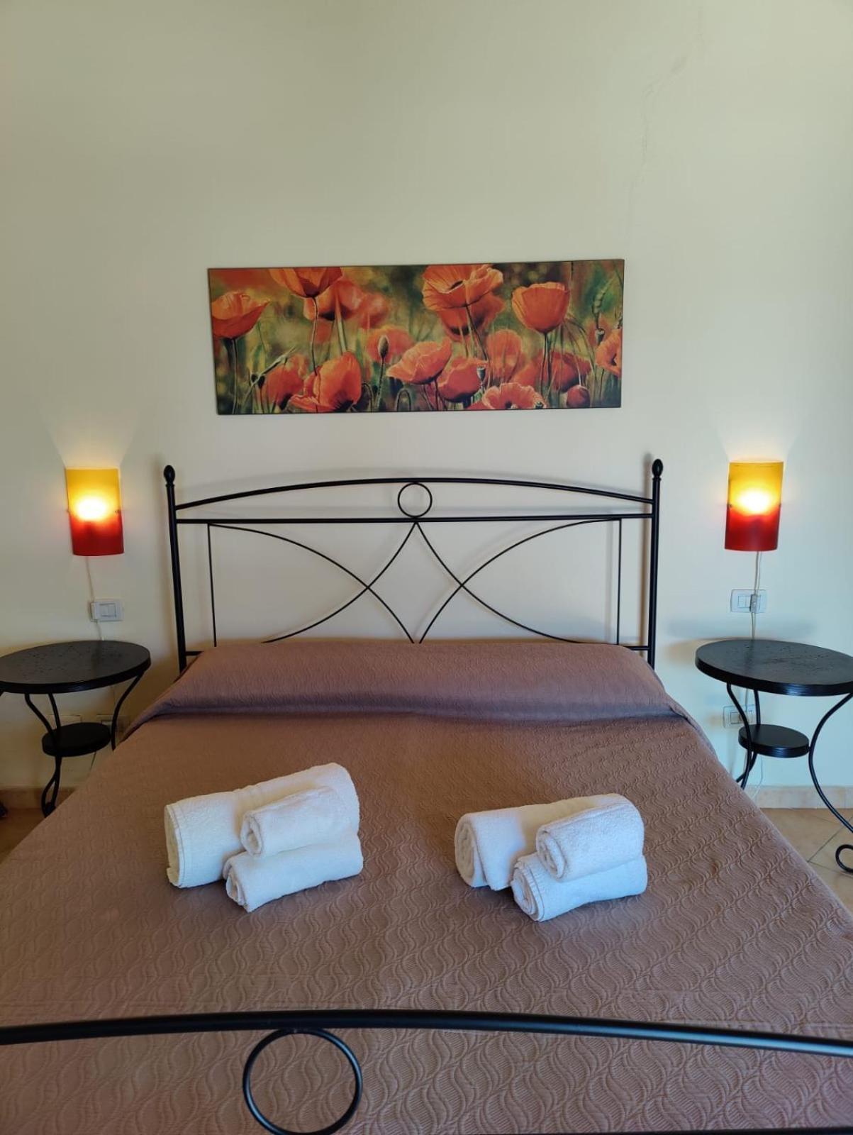 Oasi Di Casablanca Hotel ลัมเปดูซา ภายนอก รูปภาพ