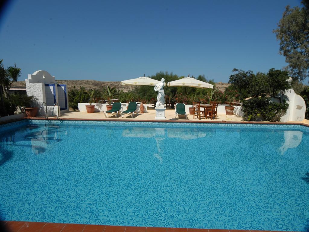 Oasi Di Casablanca Hotel ลัมเปดูซา ภายนอก รูปภาพ